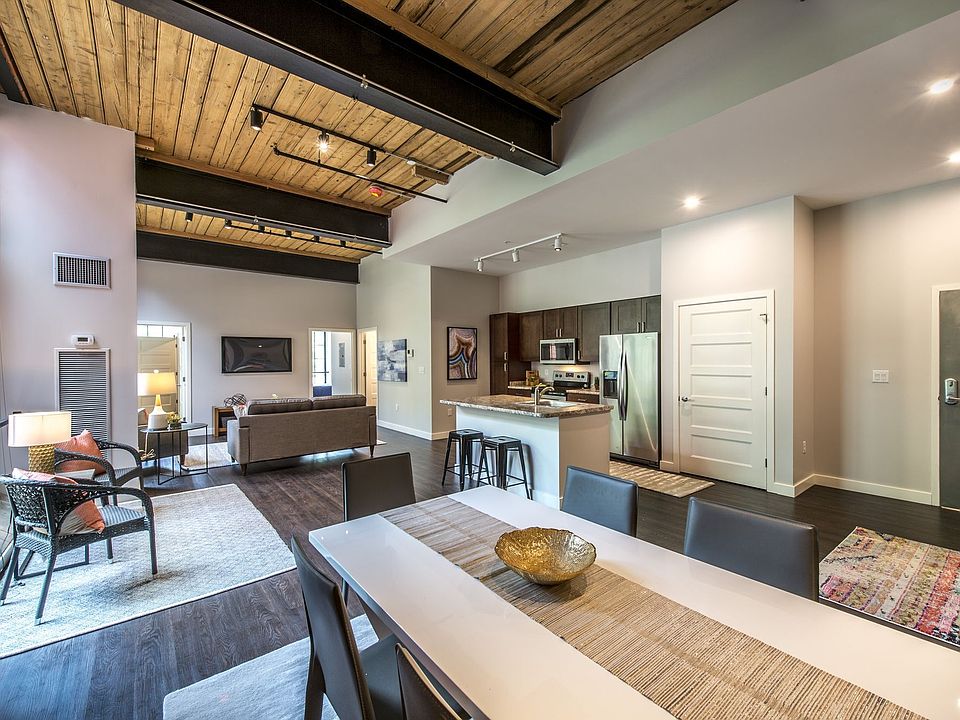 Open Layout With High Ceilings