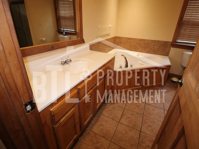 574 Baldknobber Dr #50 — Photo 15