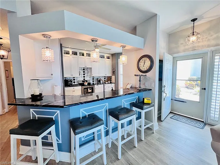 3250 W Crown Pointe Blvd #101 — Photo 6