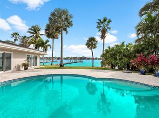 714 S Lake Dr, Lantana, FL 33462