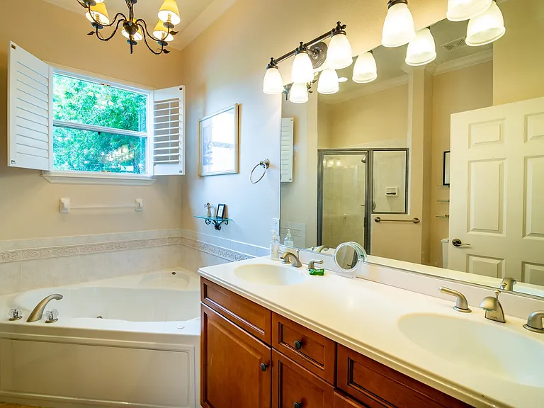 4070 Alamanda Key Dr — Photo 11