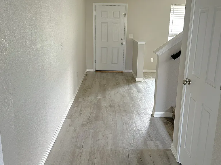 16903 Chambers Way — Photo 4