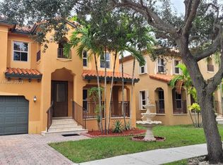 15401 SW 26th Ter, Miami, FL 33185