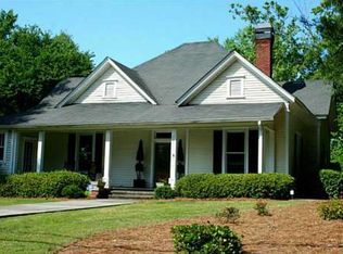 1189 Riverside Dr, Gainesville, GA 30501