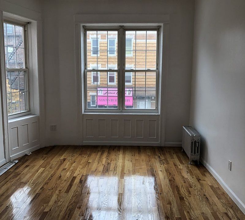2nd image of 2711 Avenue D
