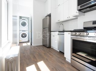 9 Van Dam St #2A, Brooklyn, NY 11222