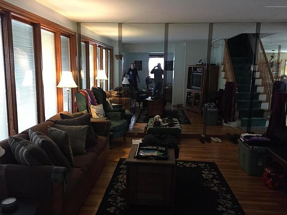 3rd image of 31 Cranford St