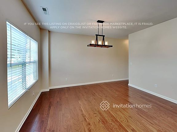 5th image of 184 Glastonbury Dr