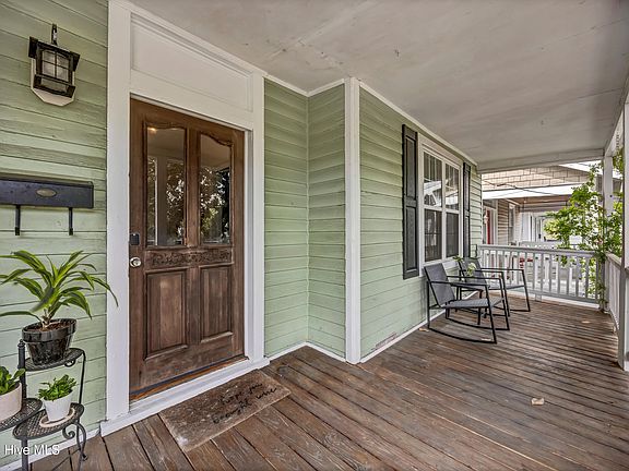 5th image of 1414 Dock Street