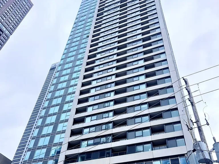 609 Sherbourne St #4501 — Photo 4