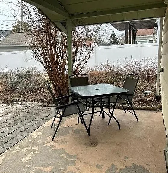 1424 Smith Ave — Photo 12