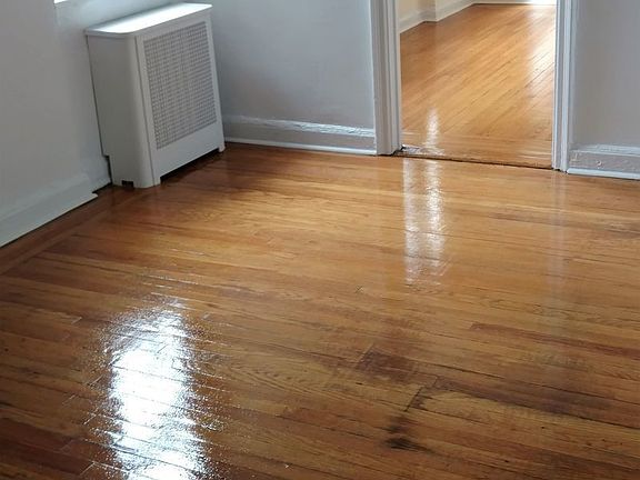 3rd image of 2728 Henry Hudson Pkwy APT 82B