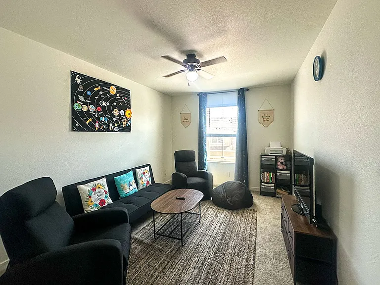 9037 Borrowdale Ln — Photo 36