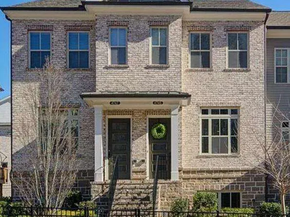 4745 Roswell Rd, Sandy Springs, GA 30342