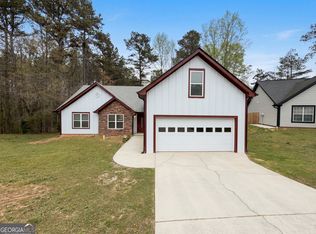 254 Shadetree Ln, Lawrenceville, GA 30044