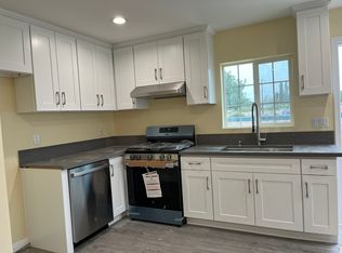 12403A Gradwell St, Lakewood, CA 90715