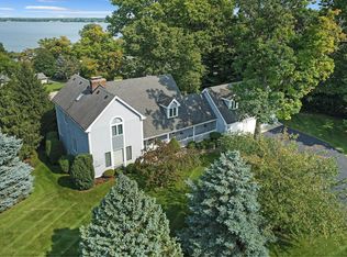 7215 Viscaya Dr, Spring Grove, IL 60081