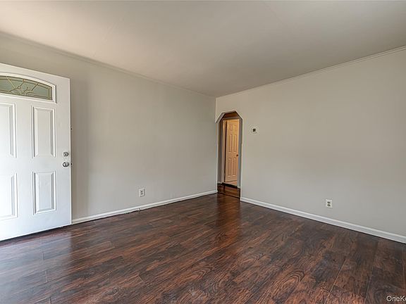 3rd image of 123 Cherubina Lane