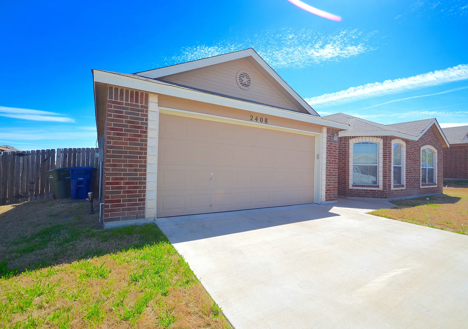 Gorgeous 4 Bed/2 Bath Home In House Creek!! — Photo 3