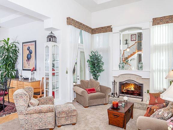 2nd image of 10140 Morningstar Cir