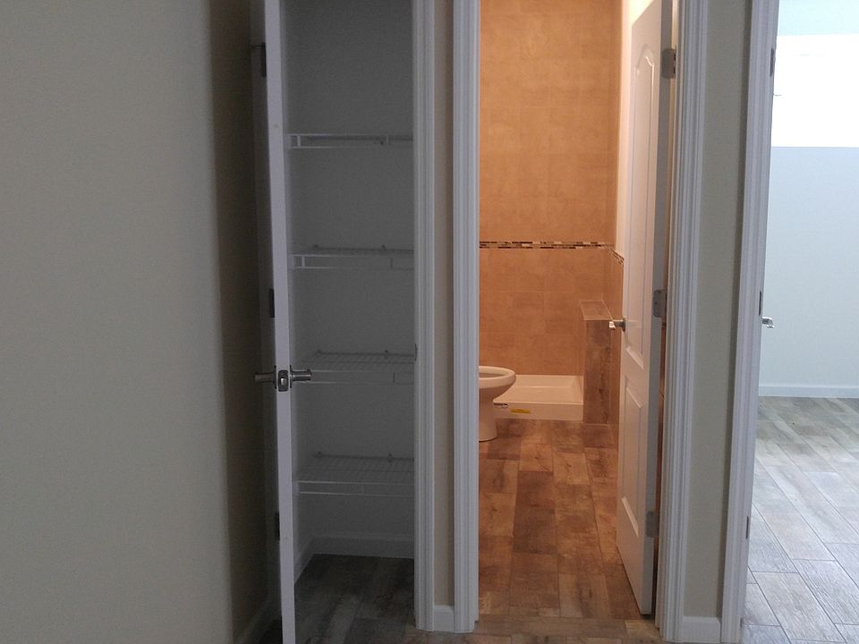 1st image of 363 Sharon Ave