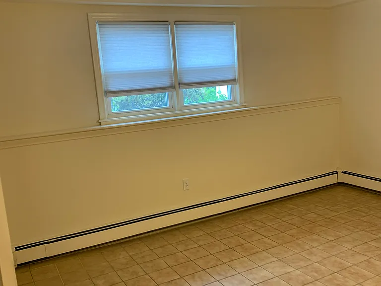 152 Sewall Ave #1 — Photo 10
