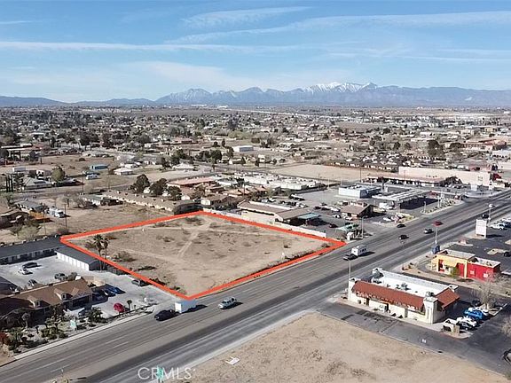 5th image of 406031 Bear Valley Rd #5