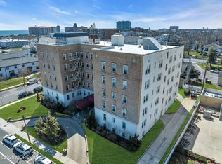 500 Deal Lake Dr APT 2B, Asbury Park, NJ 07712