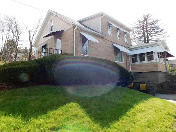 18 Brown St, Uniontown, PA 15401