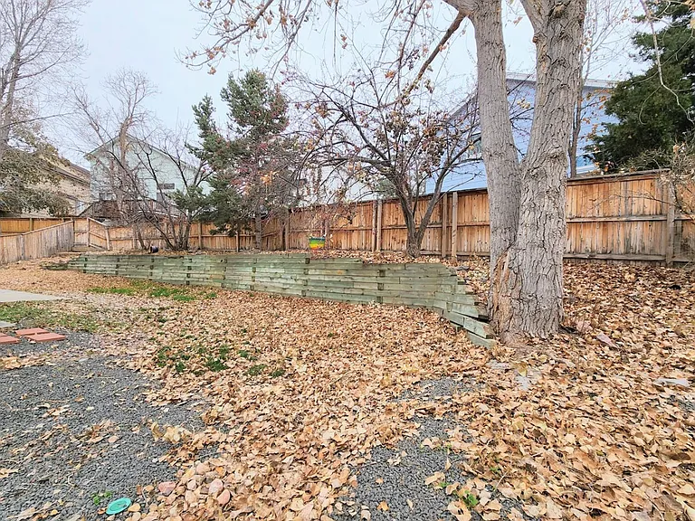 10459 Hollyhock Ct — Photo 40