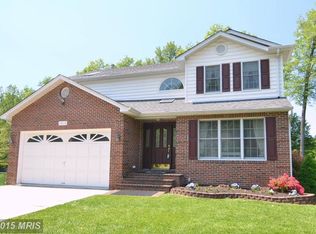 1814 Hyman Ln, Crofton, MD 21114