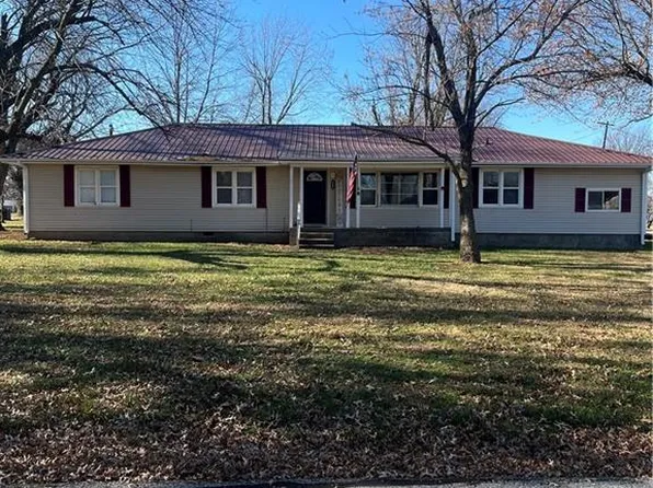 325 N 2nd Ave, Columbus, KS 66725
