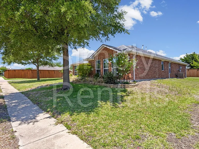 2630 Massey Ln — Photo 4