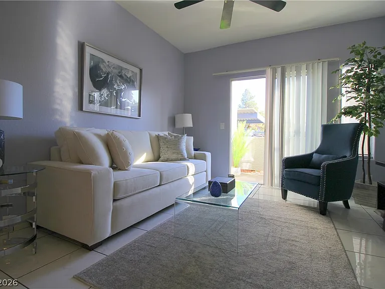 2201 Ramsgate Dr #416 — Photo 2
