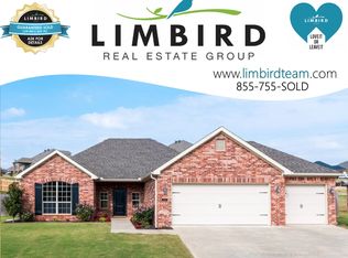 11511 Giles Rd, Farmington, AR 72730