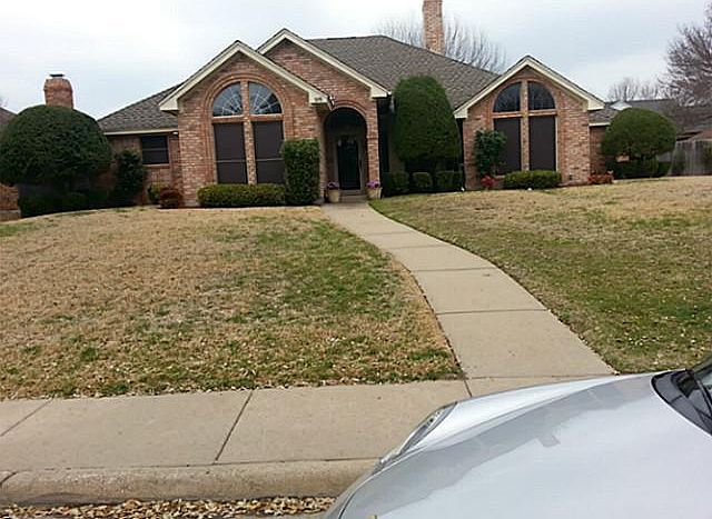 1st image of 919 Greenway Dr