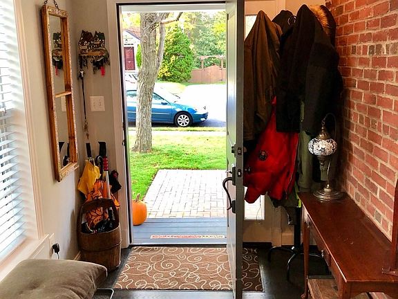 Foyer/mudroom