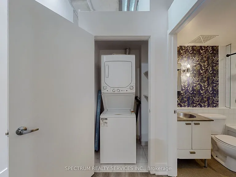 637 Lake Shore Blvd W #328 — Photo 14
