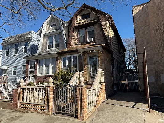 Sold by Real Broker NY LLC | media 2