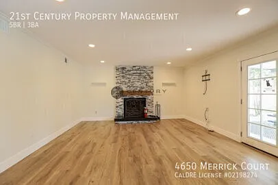 "Spacious 5-Bed Oasis with Fireplace in Oceanside 2,900 Sq Ft of Comfort!" — Photo 3