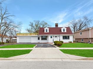 181 Martha St, Bensenville, IL 60106