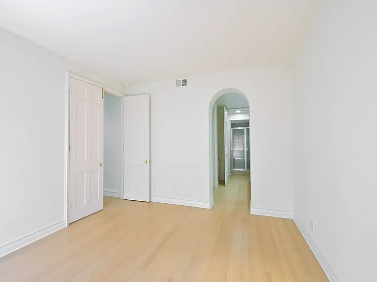 2 Belcourt Dr — Photo 17