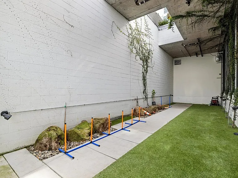 555 Fulton St #202 — Photo 8