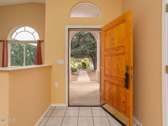 5th image of 2852 S Greenside Pl