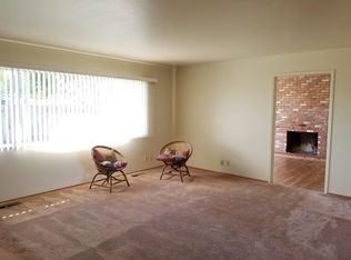 1041 W Alisal St, Salinas, CA 93901