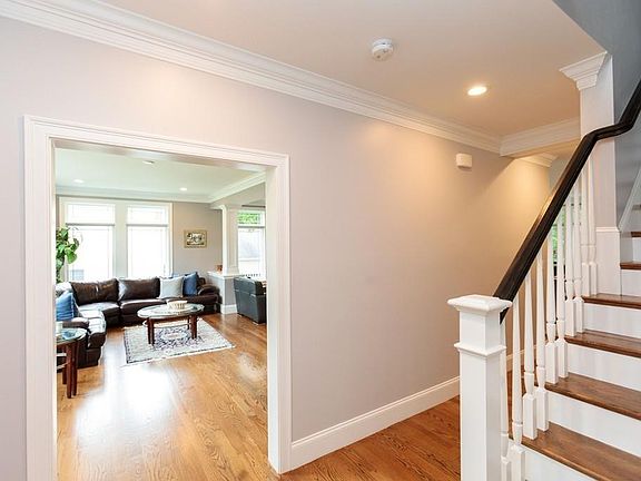 3rd image of 33 Hunnewell St