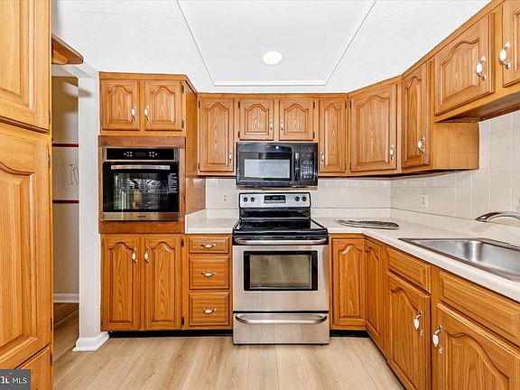 5th image of 3215 S Leisure World Blvd Unit 101-1