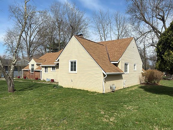 2nd image of 3320 Sycamore Knolls Dr