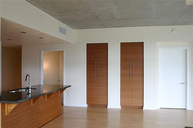 1830 NW Riverscape St #403 — Photo 8