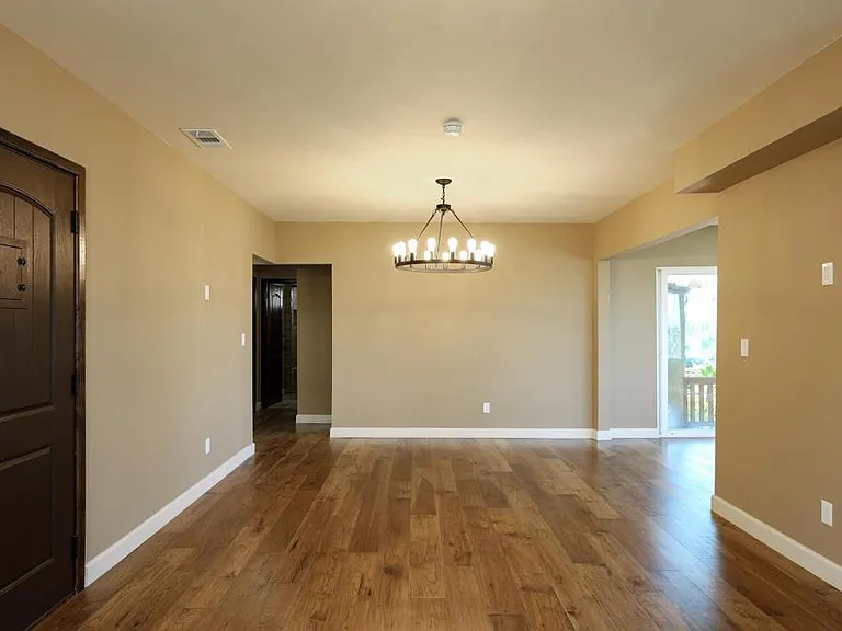4960 Vista Pl — Photo 3